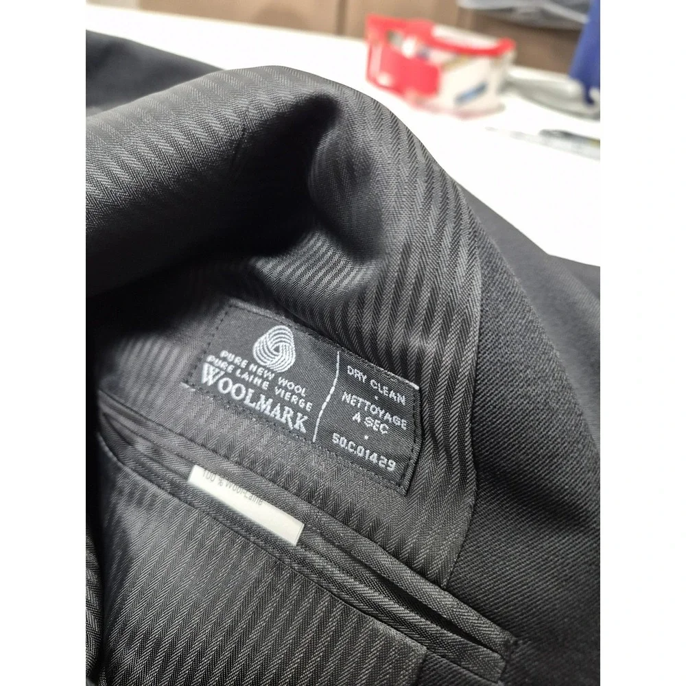 Calvin Klein Suit Mens 50 Long Black Super 140s Wool 2 Piece 45x36 NWT FLAW